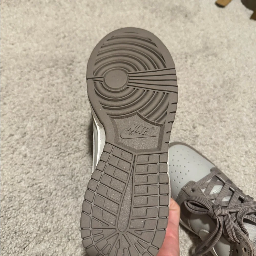 Nike Dunk Low women’s size 7.5 - Picture 4 of 4